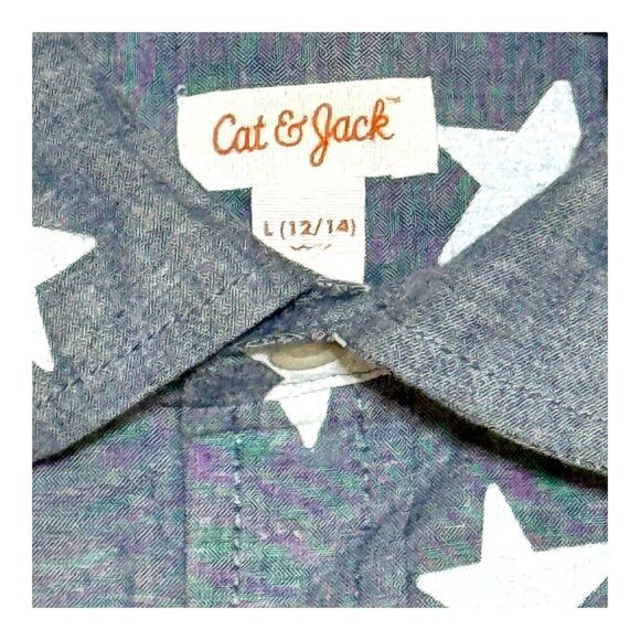Lot of 2 NEW Cat & Jack Boys Button-Down Shirts L 12 14 Red Plaid & Blue Stars - Picture 3 of 10